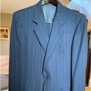Men’s Hickey Freeman Suit